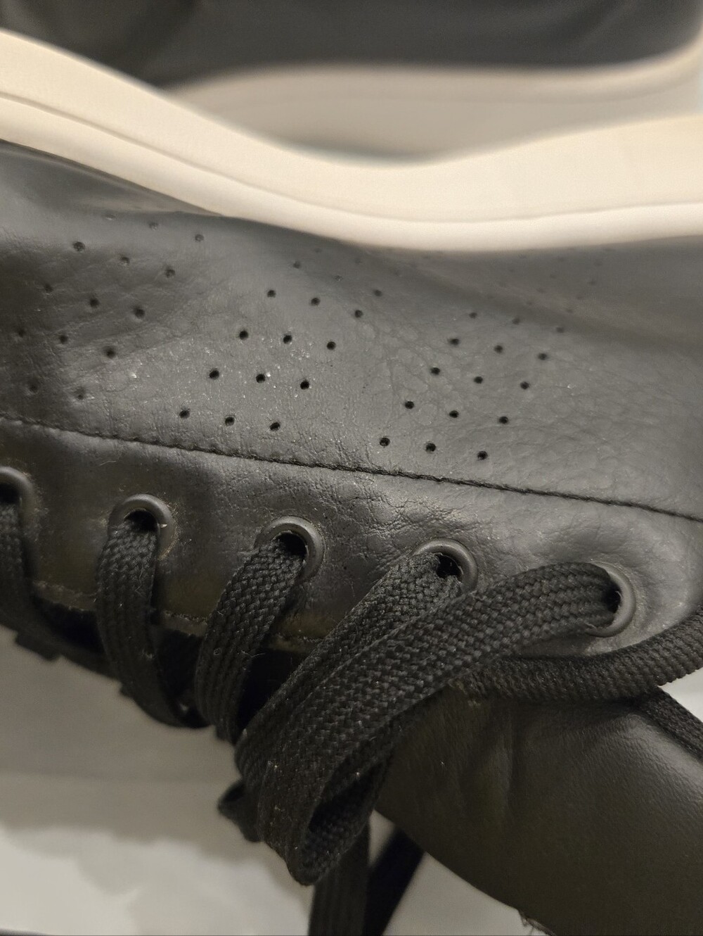 adidas Black Leather Low-Top Sneakers with Cream Sole size14 Men - Picture 10 of 13